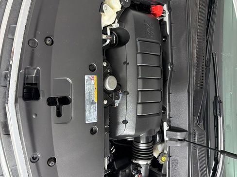 Used 2017 Chevrolet Traverse Premier image 29