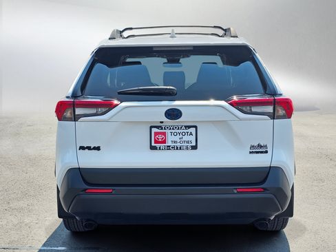Used 2023 Toyota RAV4 AWD Hybrid image 4
