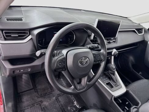Certified 2025 Toyota RAV4 XLE AWD/4WD image 10