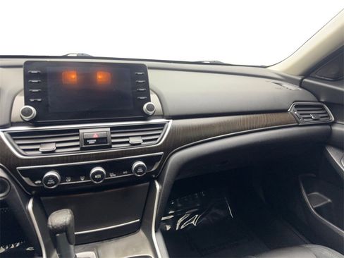 Used 2018 Honda Accord EX image 53