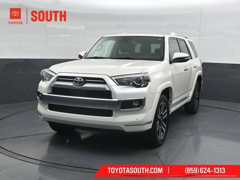 Used 2023 Toyota 4Runner Limited AWD/4WD image 6