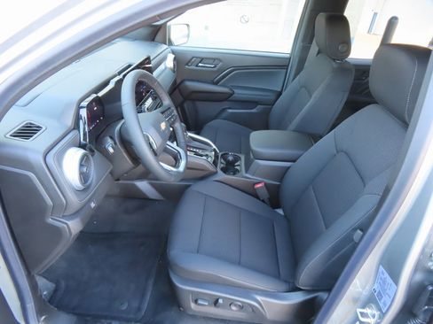 New 2026 Chevrolet Colorado LT image 19