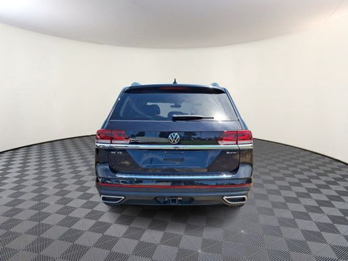 Used 2023 Volkswagen Atlas SE AWD/4WD image 6