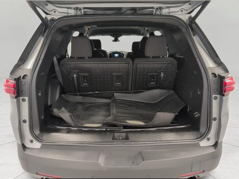 Used 2023 Chevrolet Traverse LT w/ LPO, Floor Liner Package AWD/4WD image 15