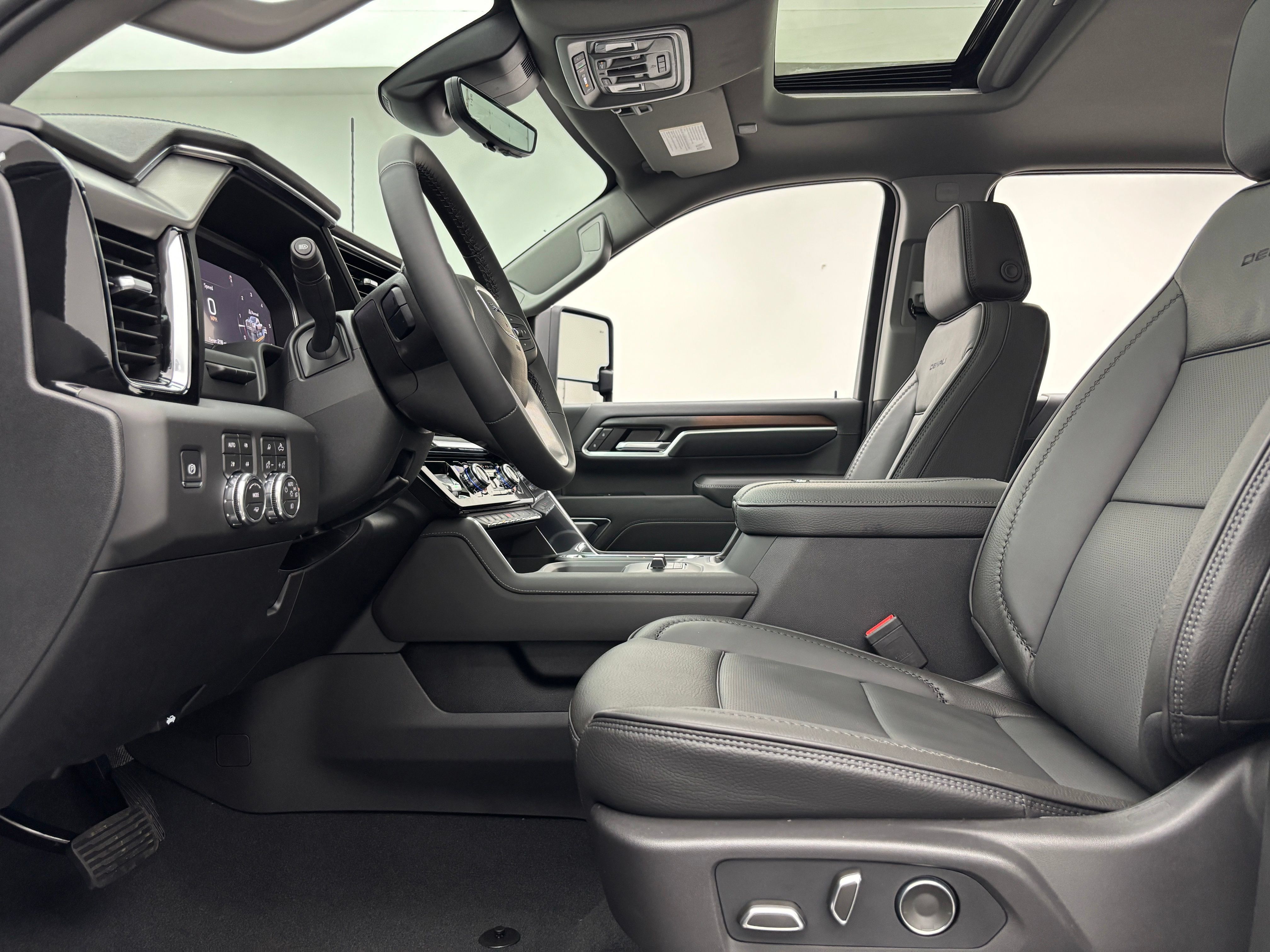 New 2026 GMC Sierra 2500 Denali w/ Denali Reserve Package AWD/4WD image 20