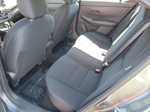 Used 2025 Nissan Sentra S image 19
