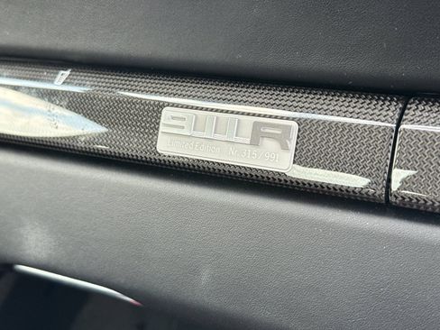 Used 2016 Porsche 911 R image 31