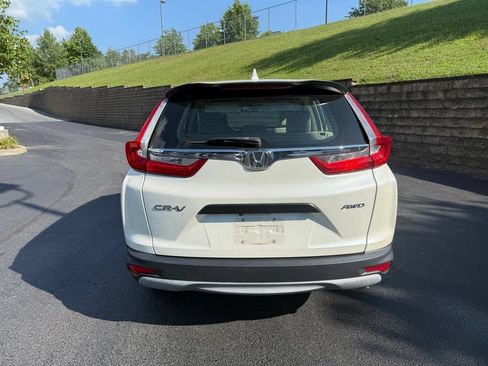 Used 2018 Honda CR-V LX image 5