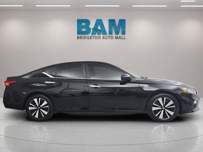 Used 2022 Nissan Altima 2.5 SV