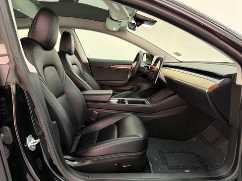 Used 2023 Tesla Model 3 Standard Range image 22
