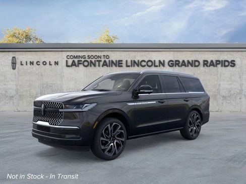 New 2026 Lincoln Navigator Reserve image 1