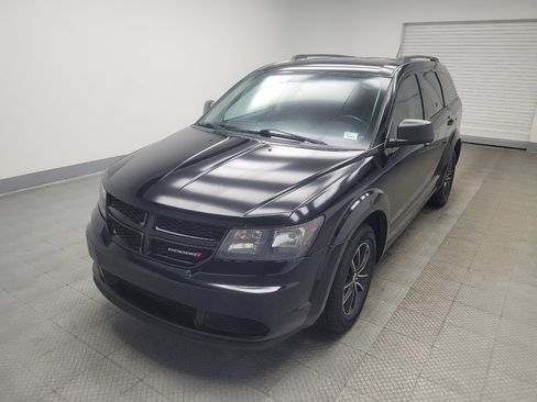 Used 2018 Dodge Journey SE w/ Connectivity Group FWD image 15