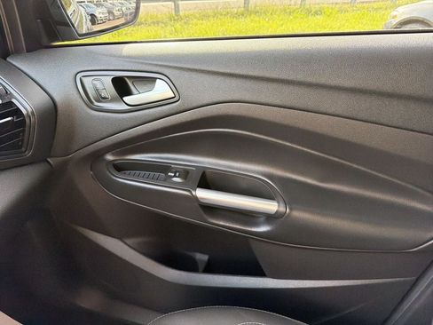 Used 2018 Ford Escape SE FWD image 24