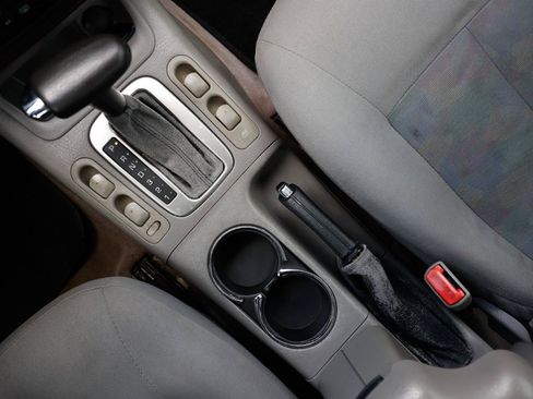 Used 2003 Saturn L-Series L200 w/ Audio Pkg I FWD image 35