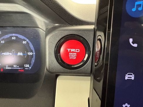 Used 2024 Toyota Tacoma TRD Off-Road image 27