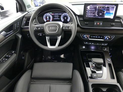 Used 2025 Audi Q5 2.0T Premium Plus w/ Premium Plus Package AWD/4WD image 15