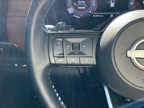 Used 2024 Nissan Pathfinder Platinum w/ Cargo Package image 23