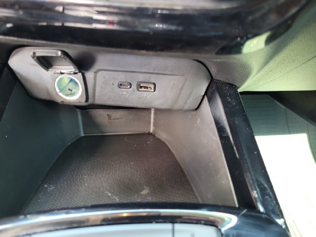 Used 2025 Chevrolet Trax ACTIV FWD image 35