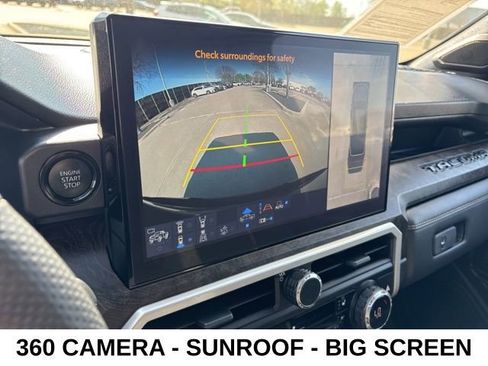 Used 2024 Toyota Tacoma Limited w/ Limited Package (LT) image 11