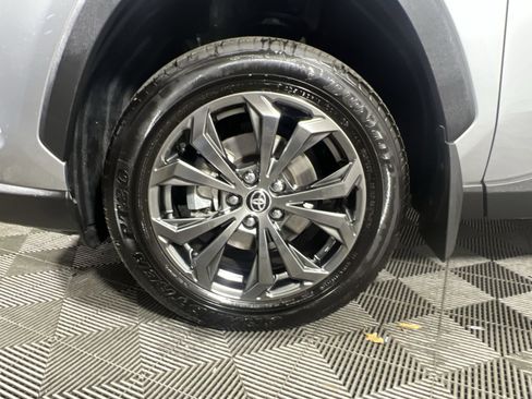 Used 2024 Toyota RAV4 Limited image 12