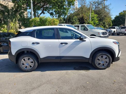 New 2026 Nissan Kicks S image 8