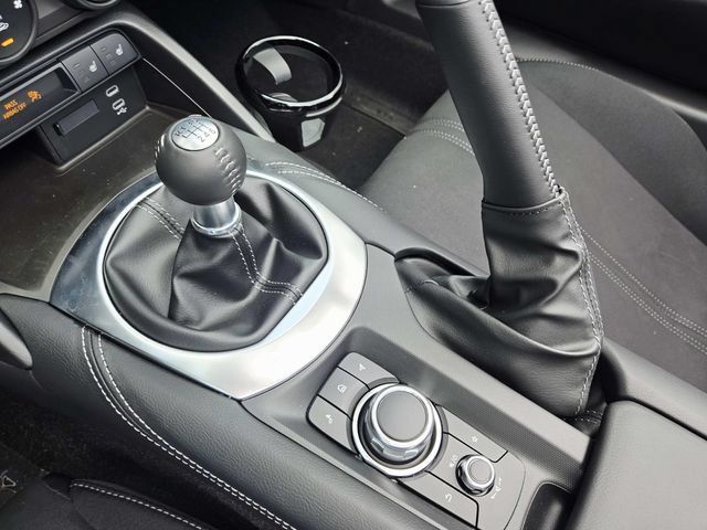 New 2026 MAZDA MX-5 Miata Club w/ Weather Package RWD image 27