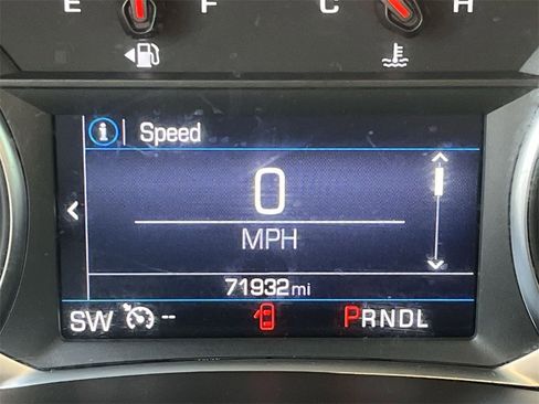 Used 2023 Chevrolet Equinox RS image 12