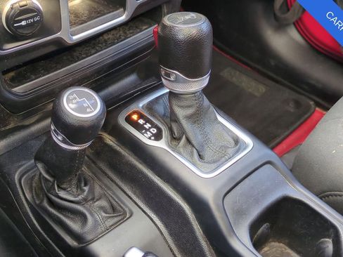 Used 2018 Jeep Wrangler Sport image 63