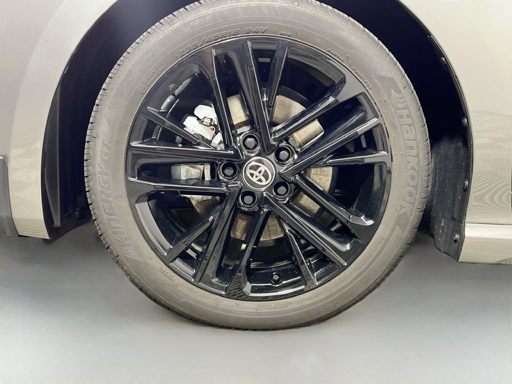 Used 2026 Toyota Camry SE FWD image 11