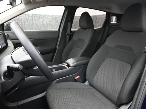 Used 2025 Nissan Kicks S image 14