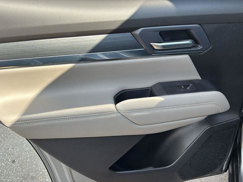 New 2026 GMC Terrain Elevation w/ Technology Package II FWD image 15