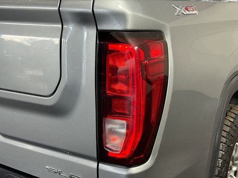 Used 2023 GMC Sierra 1500 SLE w/ Preferred Package image 33