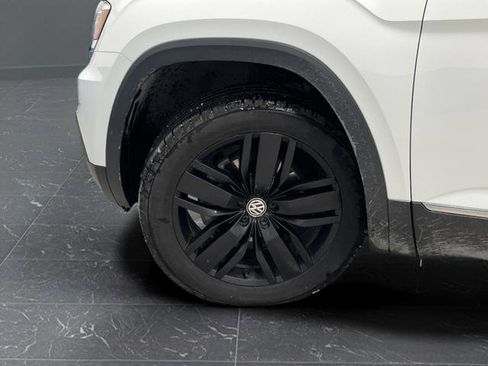 Used 2020 Volkswagen Atlas SEL image 36