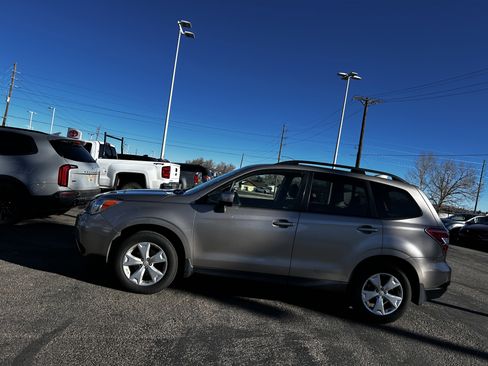 Used 2016 Subaru Forester 2.5i Premium image 2