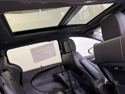 New 2026 Chrysler Pacifica Select image 10