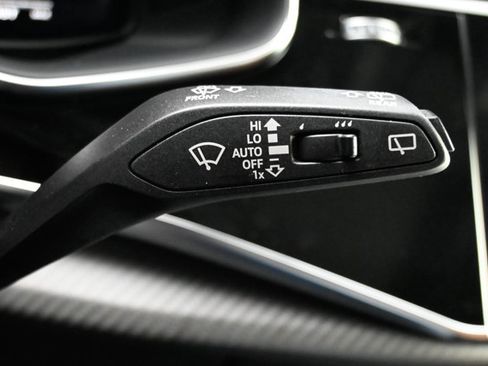 Used 2023 Audi RS Q8 w/ Black Optic Package image 75