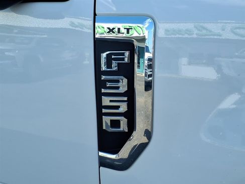 Used 2019 Ford F350 XLT w/ XLT Premium Package AWD/4WD image 29