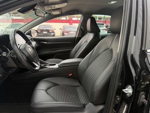 Used 2022 Toyota Camry SE FWD image 23