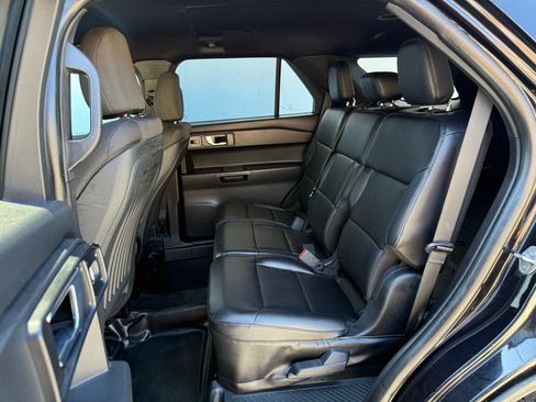 Used 2022 Ford Explorer 4WD Police Interceptor image 4