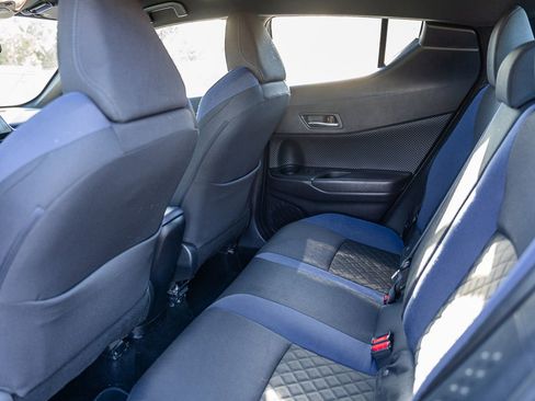 Used 2021 Toyota C-HR XLE image 16