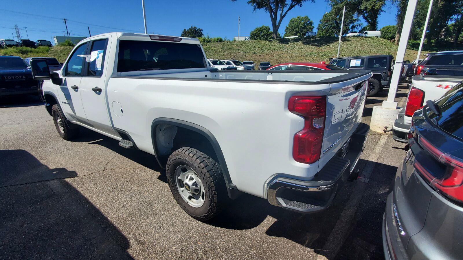 Used 2021 Chevrolet Silverado 2500 W/T w/ WT Convenience Package AWD/4WD image 8