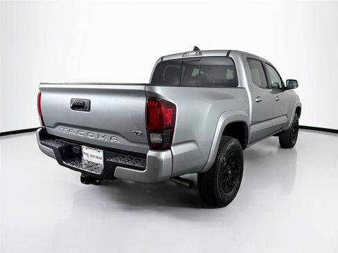 Certified 2022 Toyota Tacoma SR5 w/ Technology Package image 10