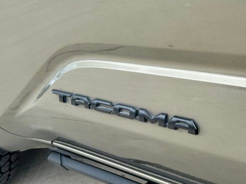 Used 2025 Toyota Tacoma TRD Sport RWD image 14