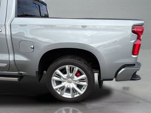 Used 2025 Chevrolet Silverado 1500 High Country image 29