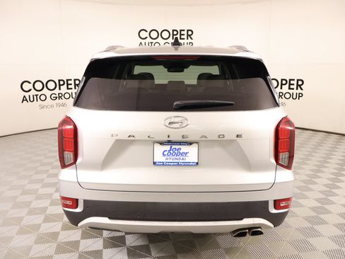Used 2022 Hyundai Palisade SEL w/ 8P Bench Seat Package FWD image 24