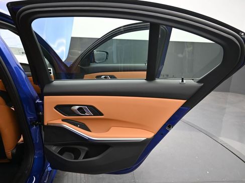New 2026 BMW 330i Sedan w/ M Sport Package image 23