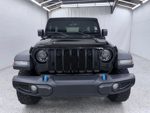 Used 2023 Jeep Wrangler Unlimited w/ Sun & Screen Package AWD/4WD image 6