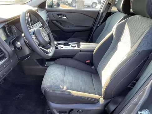 Used 2023 Nissan Rogue SV image 13