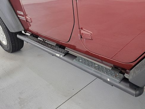 Used 2010 Jeep Wrangler Unlimited Sport AWD/4WD image 26
