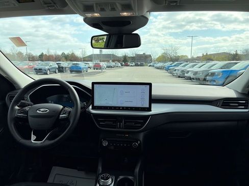 Used 2024 Ford Escape Platinum w/ Premium Technology Package image 44